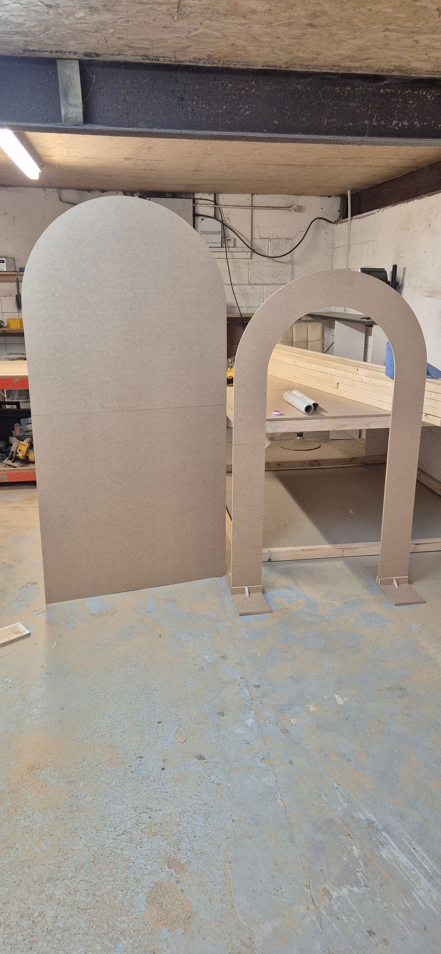 Hollow sailboard