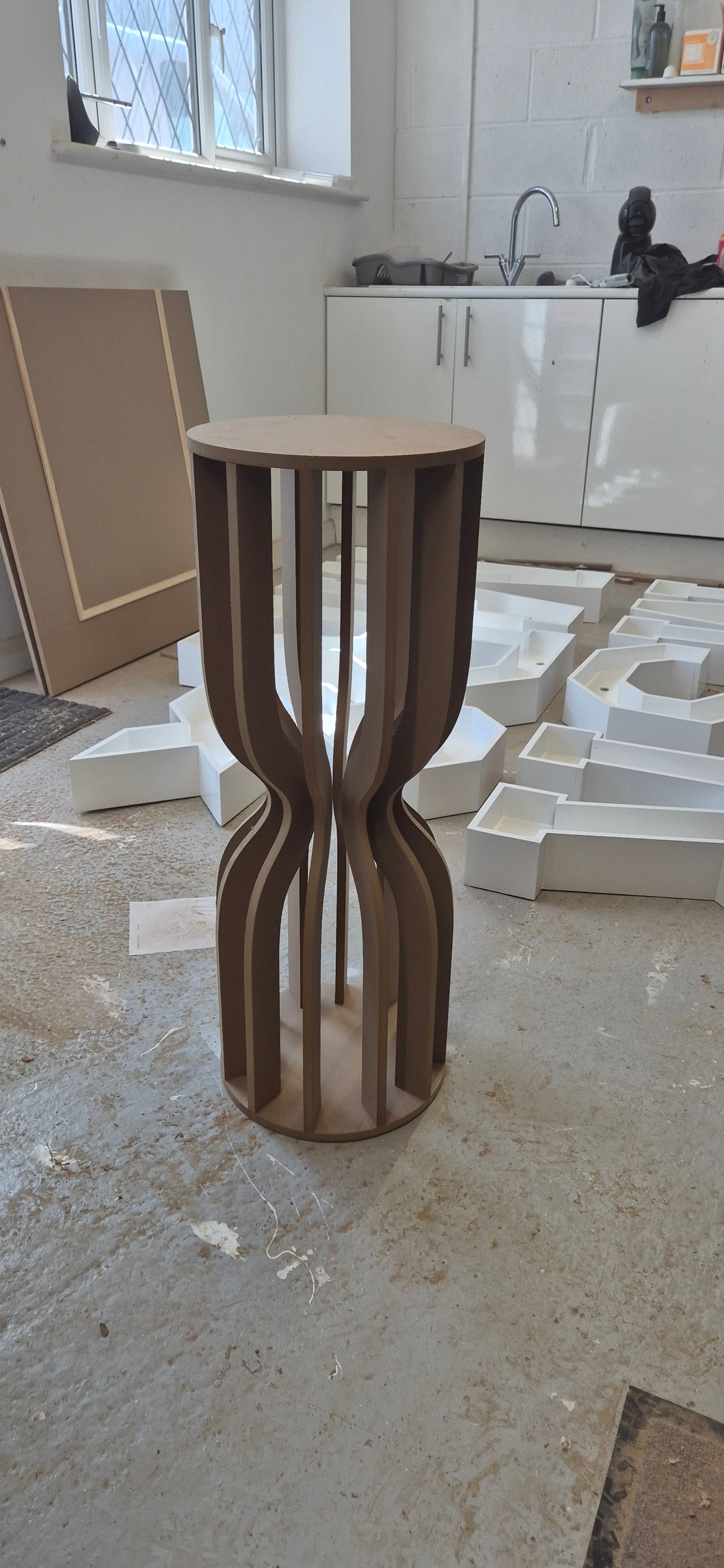 Modern cake stand