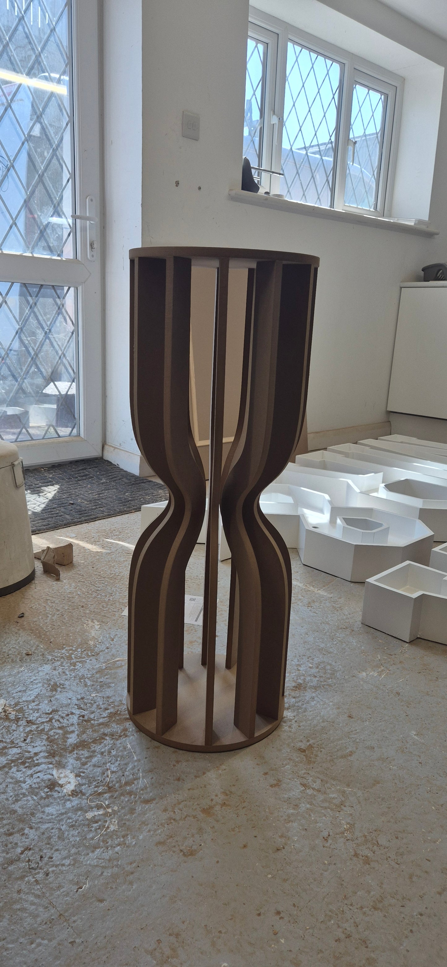 Modern cake stand