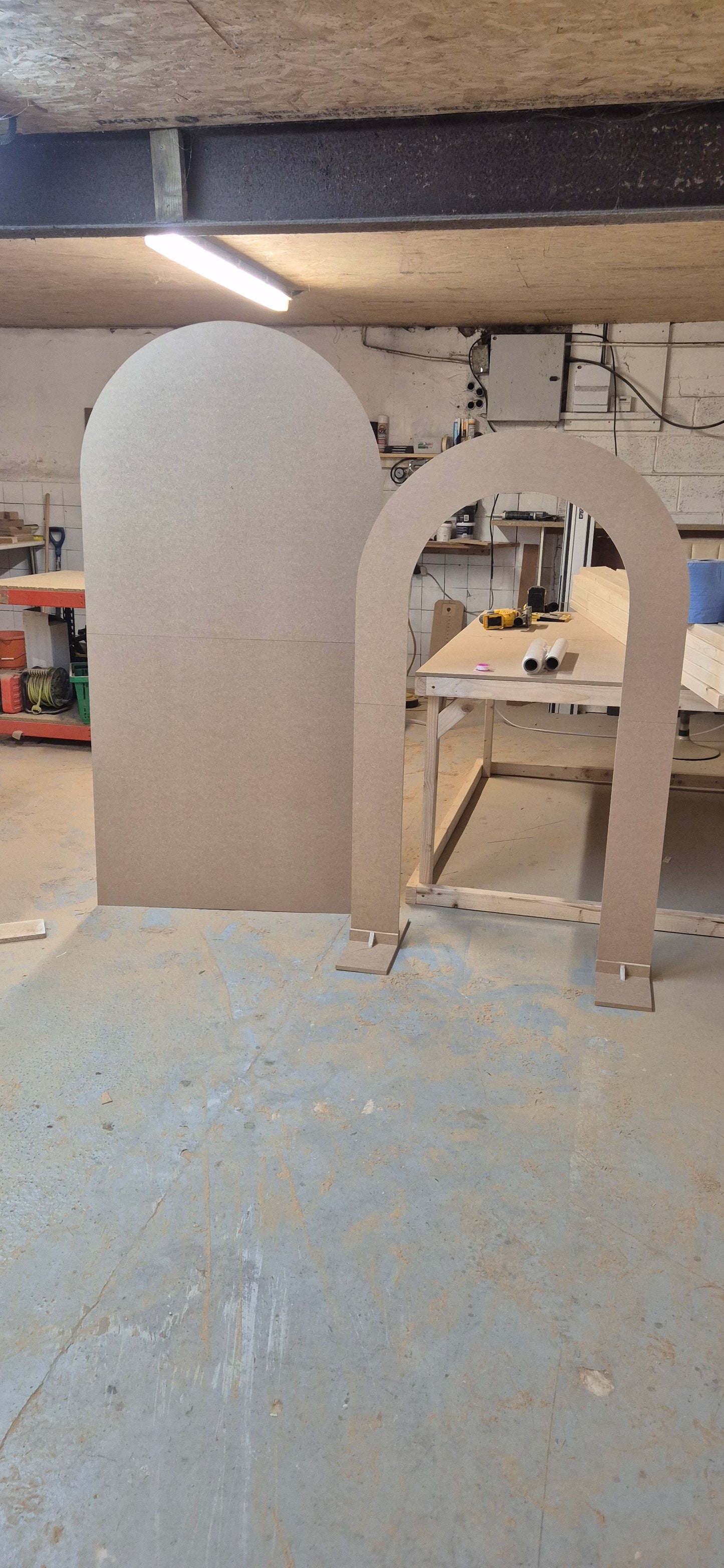Hollow sailboard